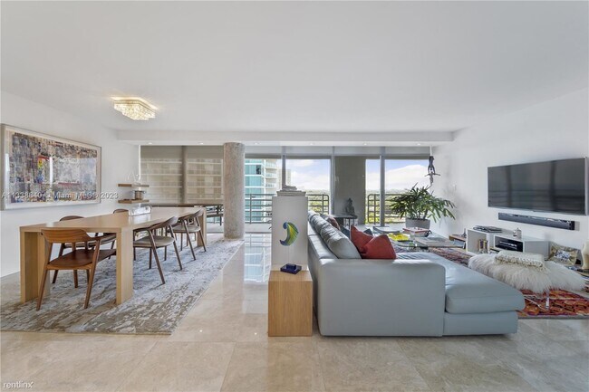 Building Photo - 2 br, 2 bath Condo - 2025 Brickell Ave Apt...