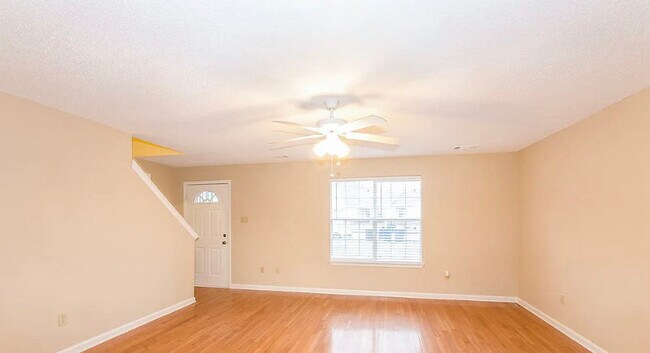 Foto del edificio - 6867 Brady Hill Dr