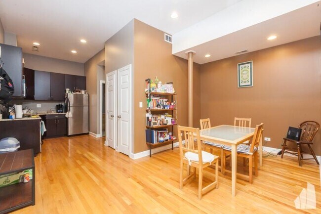 Foto del edificio - 1 bedroom in Chicago IL 60642