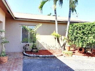 4 Bedroom Houses For Rent In Sunrise Fl 35 Rental Homes Apartments Com