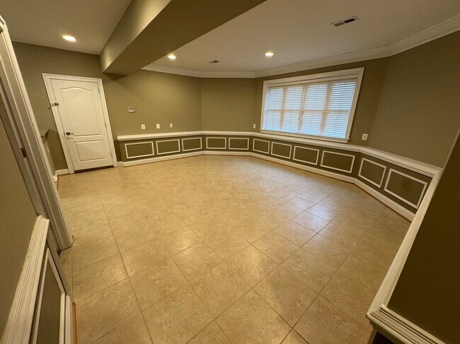 Foto del edificio - 6608 Edsall Rd