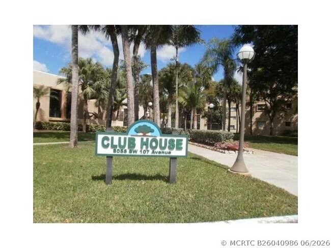 Building Photo - 8015 SW 107th Ave