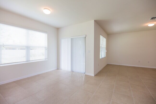 Foto del edificio - 2207 SE 11th St