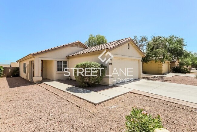 Building Photo - REDUCED!