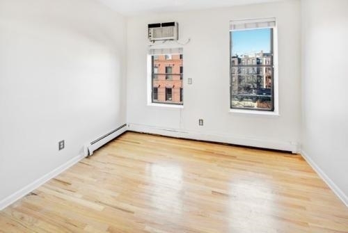 Foto del edificio - 805 Park Ave