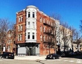 Building Photo - 1444 W Erie St