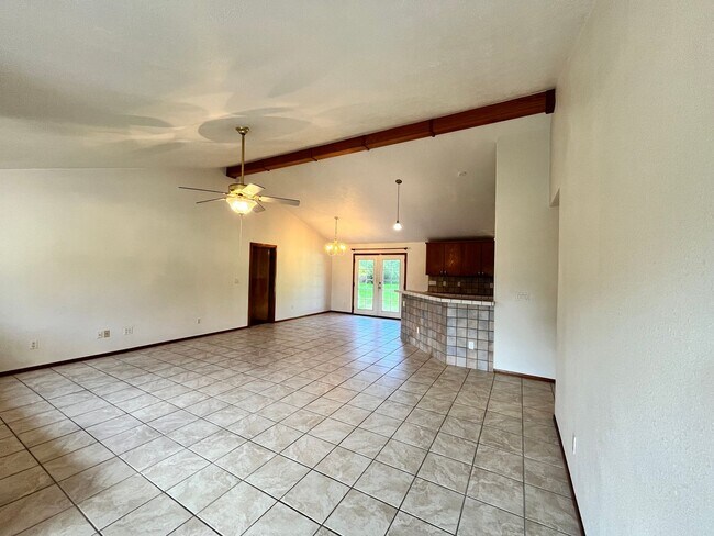 Foto del edificio - 2 Bedroom 2 Bathroom ~ Hawaiian Paradise Park