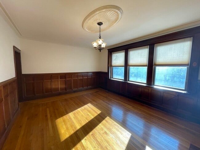 Building Photo - 25 Stearns Rd