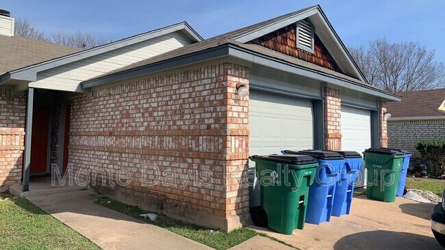 Foto del edificio - 2306 Fuzz Fairway