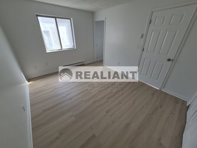 Foto del edificio - 922 Highland Ave