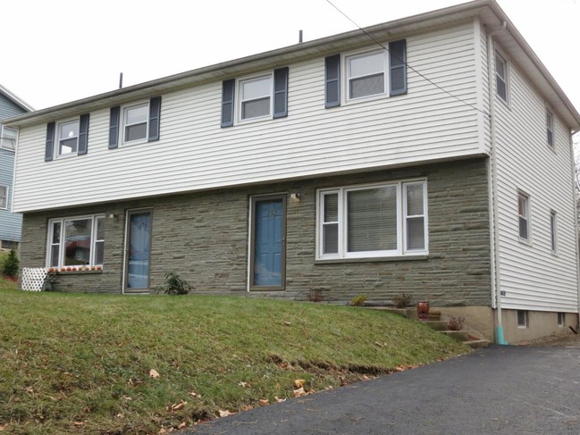 Exterior - 134 Meeker Rd