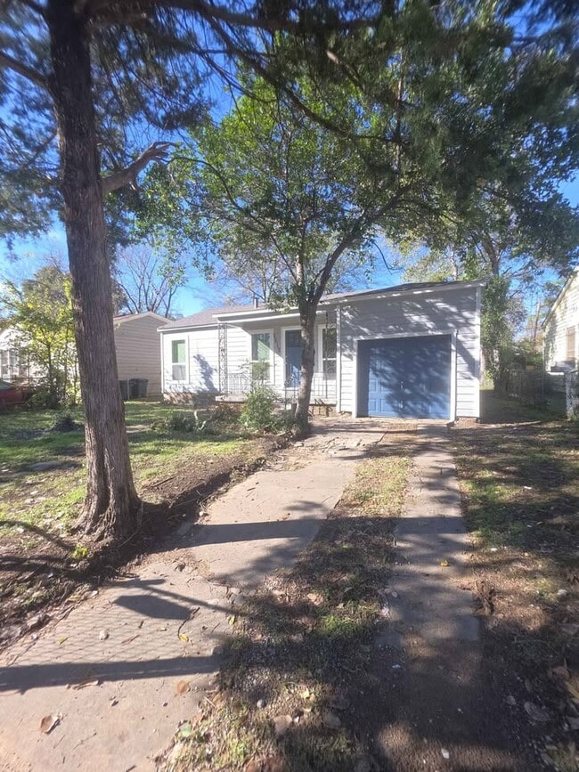 Photo - 3612 Bright St House