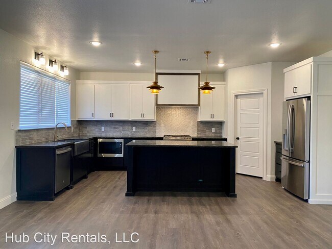 Building Photo - 4 br, 2 bath House - 5710 118th Street