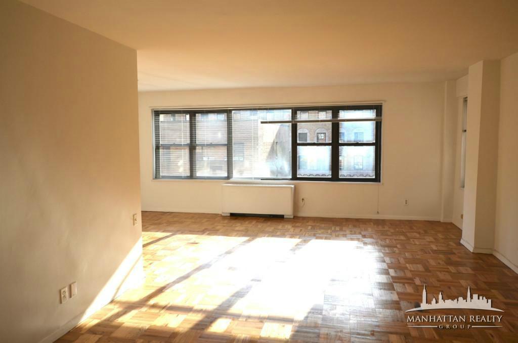 Primary Photo - 240 E 32nd St