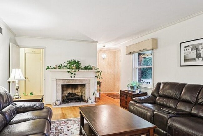 Foto del edificio - 3120 Fennel St