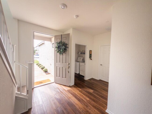 Foto del edificio - 6305 Conestoga Wagon Way