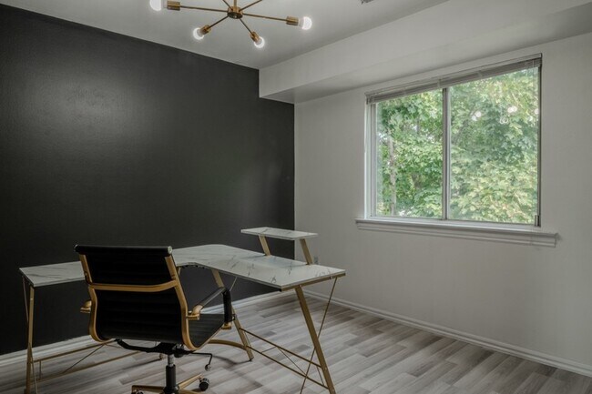 Foto del edificio - 444 W 700 N St