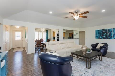 Building Photo - 66 Taylor Dr