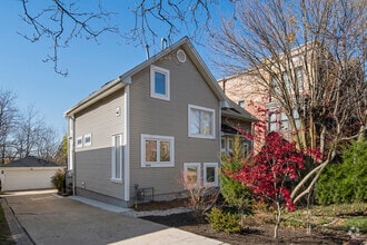 Building Photo - 1644 McGovern Ave