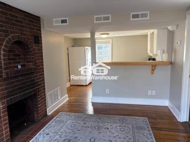 Foto del edificio - 305 1st Ave S