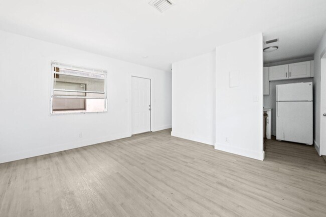 Foto del edificio - 1022 NW 6th Ave