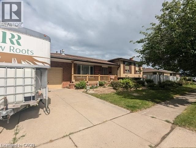 Building Photo - 255 Celtic Dr