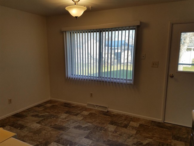 Foto del edificio - 1650 Oakwood Dr