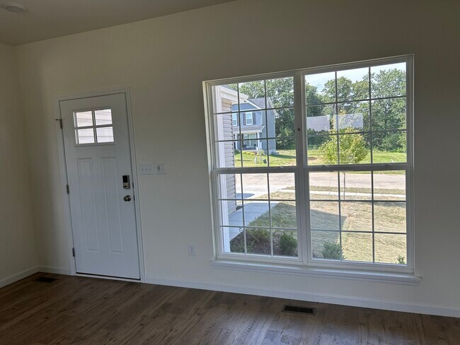 Front Entrance - 112 Day Lily Ln