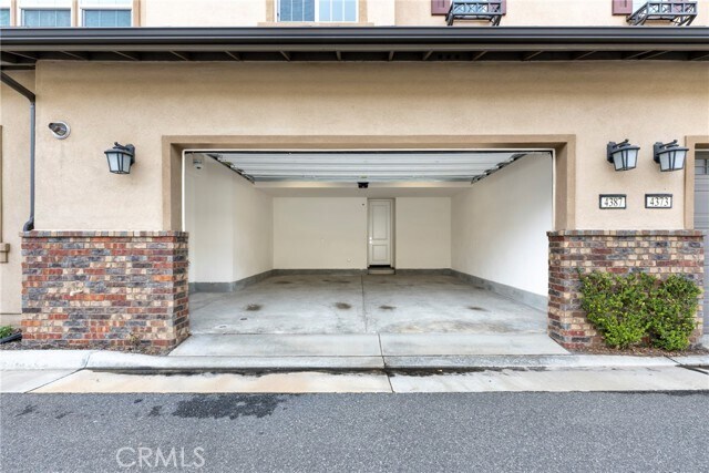 Foto del edificio - 4387 Avocado Grove Ln