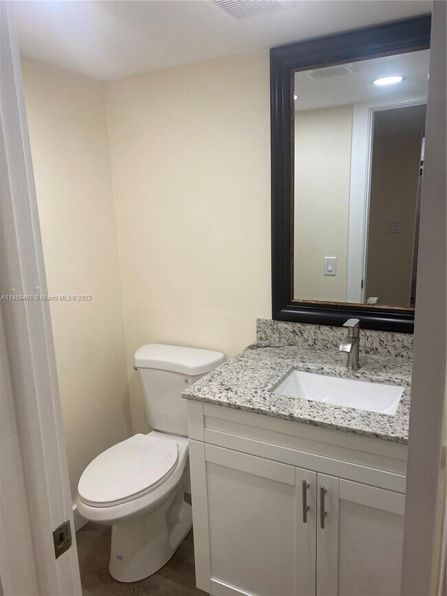 Foto del edificio - 10625 SW 112th Ave