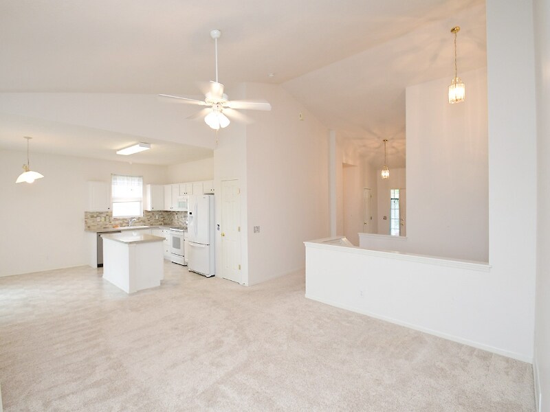 Foto principal - 5018 S 194th Ave