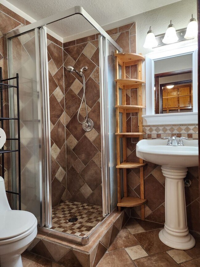 Photo - 3 Bedroom Rambler In Central Kitsap House