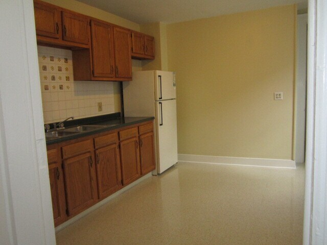 Building Photo - 204 Leavenworth Ave