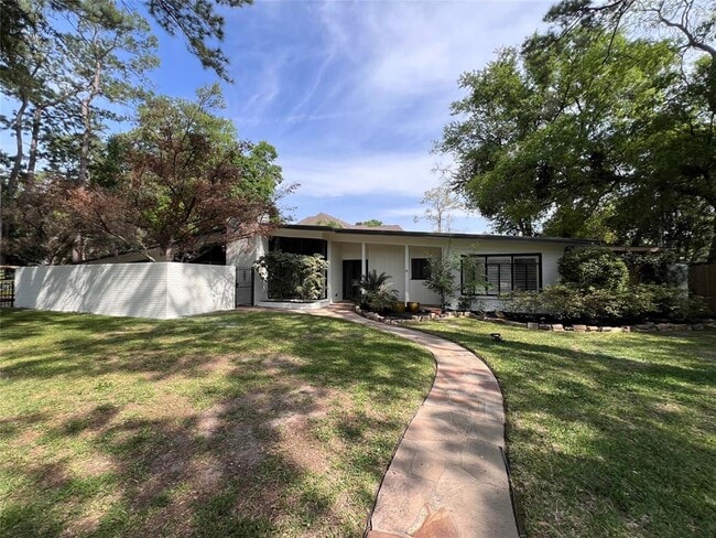 Foto del edificio - 12502 Taylorcrest Rd