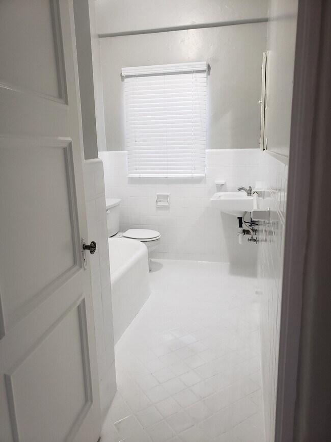 Chateau Alto Nido Apartments Apartments Los Angeles, CA