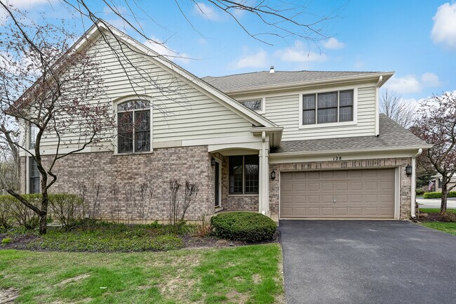 Foto del edificio - 128 Fairway Dr