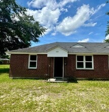 Building Photo - 652 Miller Rd