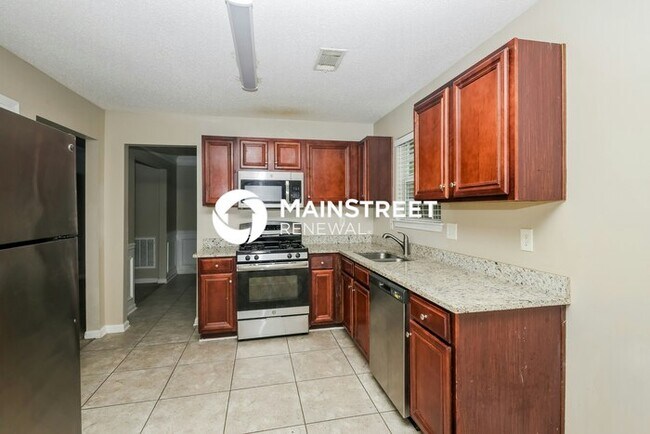 Foto del edificio - 4 Bedroom Pet-Friendly Home in Ellenwood, ...