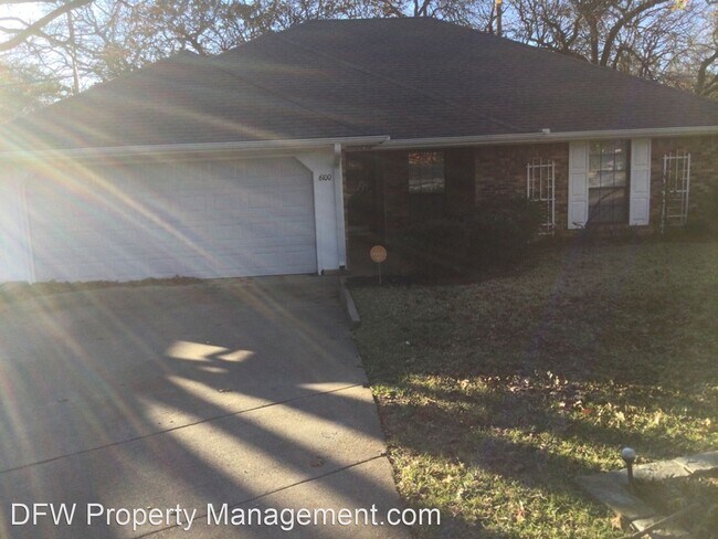 Building Photo - 3 br, 2 bath House - 6100 Paradise Dr