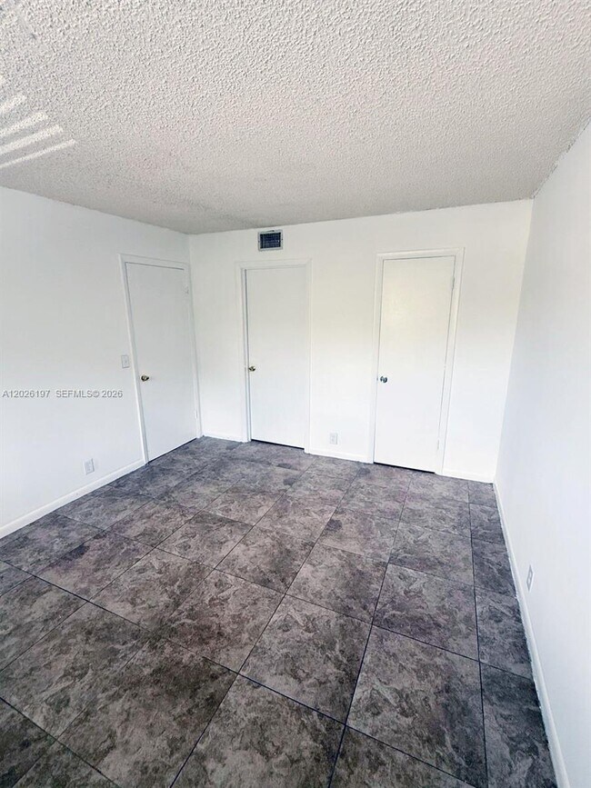 Foto del edificio - 2070 NW 43 Terrace