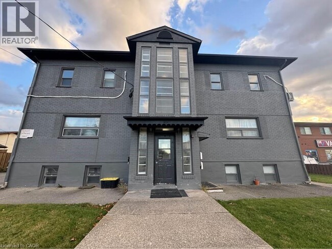 Photo du bâtiment - 37 Lincoln St