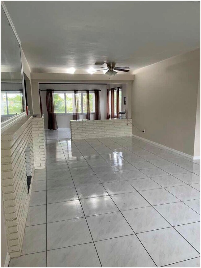 Foto del edificio - 2239 Wiley St