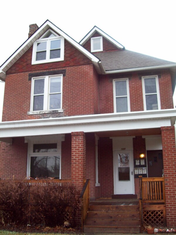 Building Photo - 120 W 5th Ave