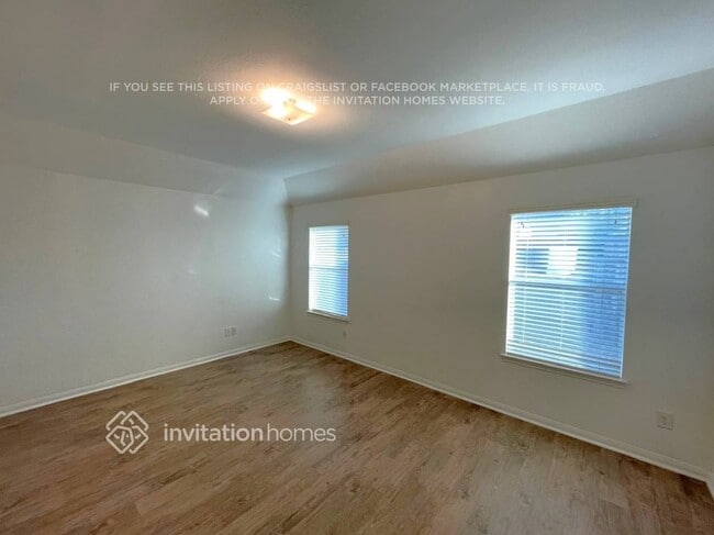 Foto del edificio - 18811 N Lyford Dr