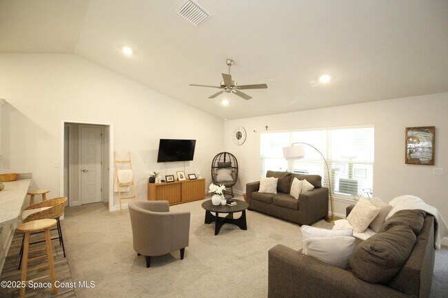 Foto del edificio - 338 Garvey Dr SW