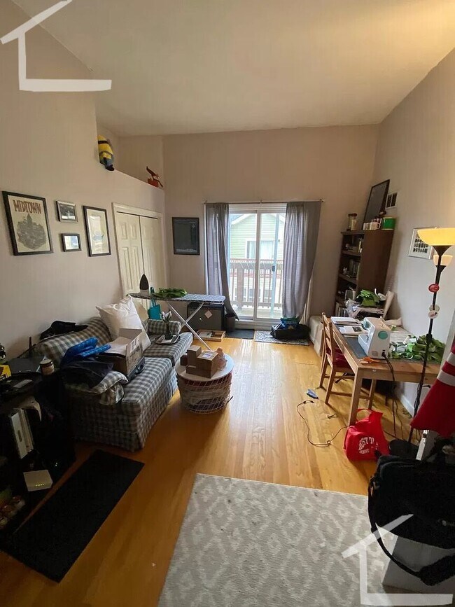 Building Photo - 266 Allston St