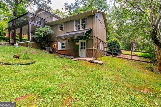 Foto del edificio - 4932 Rock Haven Dr SW