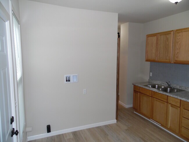 Foto del edificio - 2425 Peck St