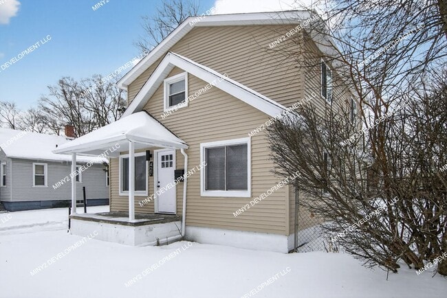 Building Photo - Brand New 4-Bedroom Home with Enormous Vaulted Primary Suite