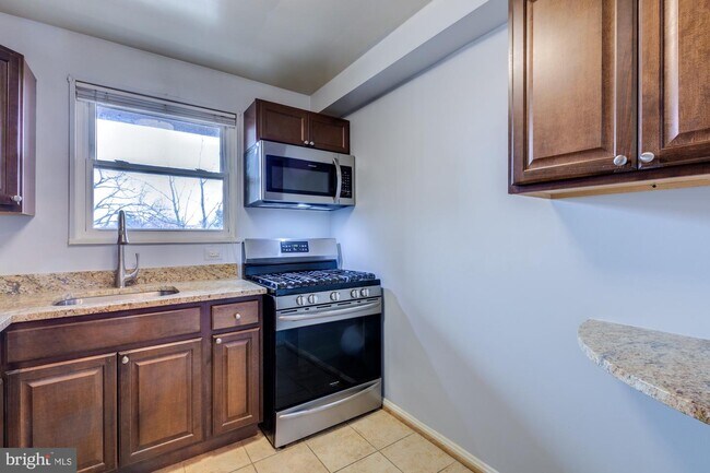 Foto del edificio - 500 S Courthouse Rd